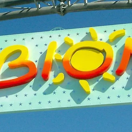 Comfy Family In - Beahost *